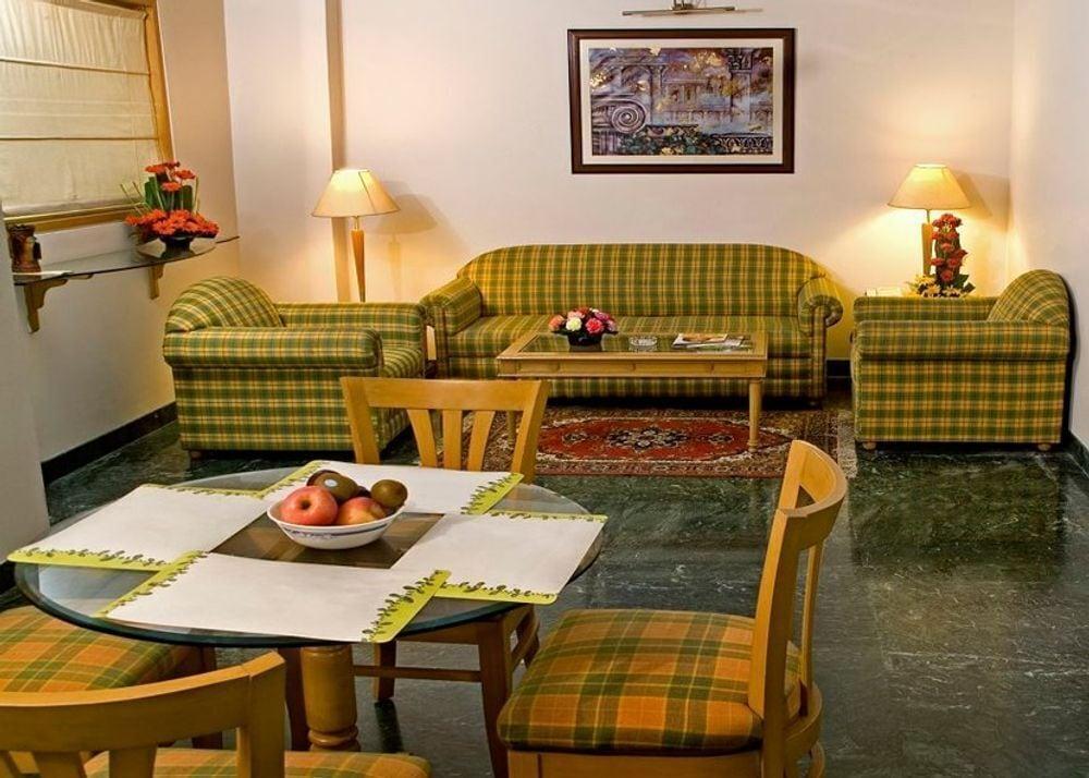 Savoy Suites נוידה מראה חיצוני תמונה