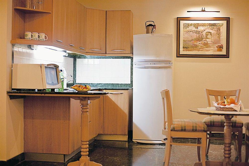Savoy Suites נוידה מראה חיצוני תמונה