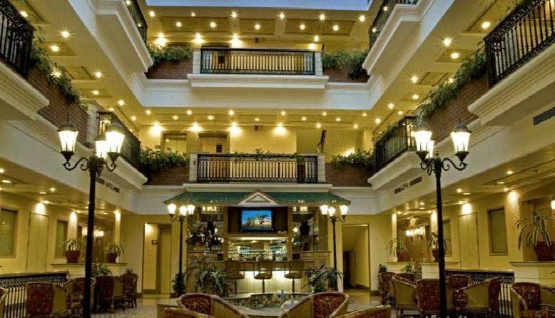 Savoy Suites נוידה מראה חיצוני תמונה