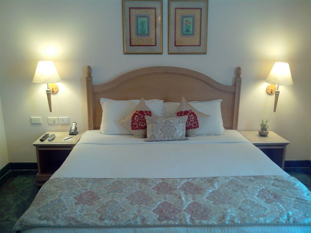 Savoy Suites נוידה מראה חיצוני תמונה