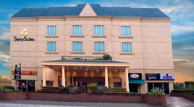 Savoy Suites נוידה מראה חיצוני תמונה