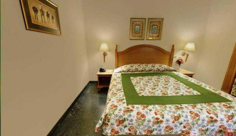 Savoy Suites נוידה חדר תמונה
