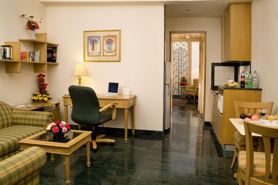 Savoy Suites נוידה חדר תמונה